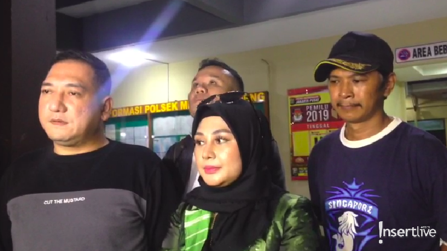 Sandy Tumiwa yang saat ini tersangkut kasus narkoba dikenal sebagai sosok yang religius di mata keluarga dan sahabat.