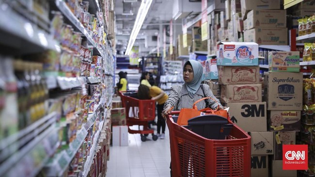 Mahfud Sebut Polisi Amankan 'Panic Buying' Akibat Corona Menko Polhukam Mahfud MD memastikan kepolisian akan mengamankan fenomena panic buying akibat isu Virus Corona.