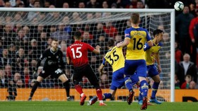 FOTO: Dihujani Gol Indah, Man United Kalahkan Southampton 3-2