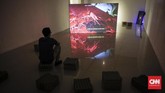FOTO: Kala 21 Seniman Perempuan Indonesia Bersatu Para seniman perempuan Indonesia bersatu dalam pameran kolektif bertajuk 'Into the Future' pada 3-16 Maret 2019 di Galeri Nasional Indonesia.