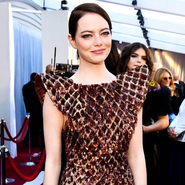 Pamer Cincin, Emma Stone Diduga Sudah Menikah Diam-diam