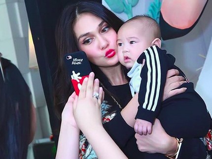 Kedekatan Luna Maya dan Anak-anak, Sudah Cocok Jadi Ibu?