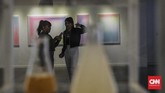 FOTO: Kala 21 Seniman Perempuan Indonesia Bersatu Para seniman perempuan Indonesia bersatu dalam pameran kolektif bertajuk 'Into the Future' pada 3-16 Maret 2019 di Galeri Nasional Indonesia.