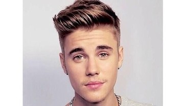 Lirik Lagu Beauty and a Beat - Justin Bieber ft. Nicki Minaj