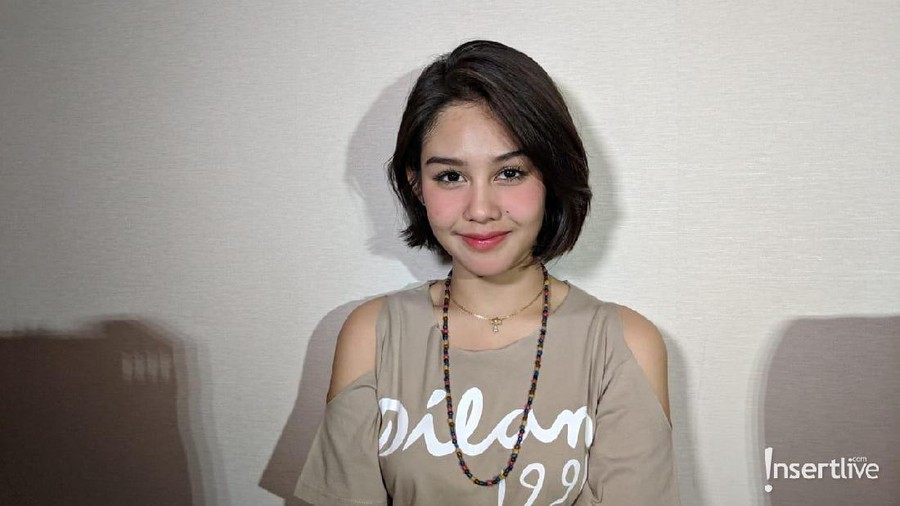 Ada Kejutan di Film Milea yang Siap Rilis Tahun 2020 Penggarapan film Milea saat ini telah merampungkan proses syuting dan akan tayang pada 2020 mendatang.