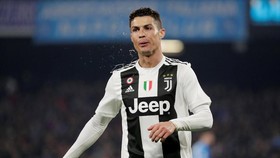 Cristiano Ronaldo Absen, Suporter Minta Uang Tiket Kembali