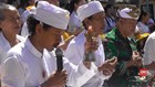 VIDEO: Umat Hindu di Gorontalo Lakukan Upacara Melasti