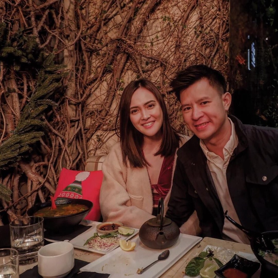 Meski sudah lama Menikah, tujuh artis ini masih menantikan kehadiran sang buah hati dalam keluarganya.