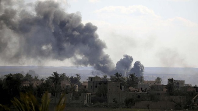 Sebuah serangan udara menewaskan seorang wakil pemimpin ISIS dan empat anak buahnya di Somalia, Afrika.