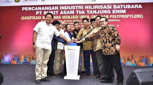 Perayaan 100 tahun itu juga berbarengan dengan peringatan hari jadi perseroan ke-38.