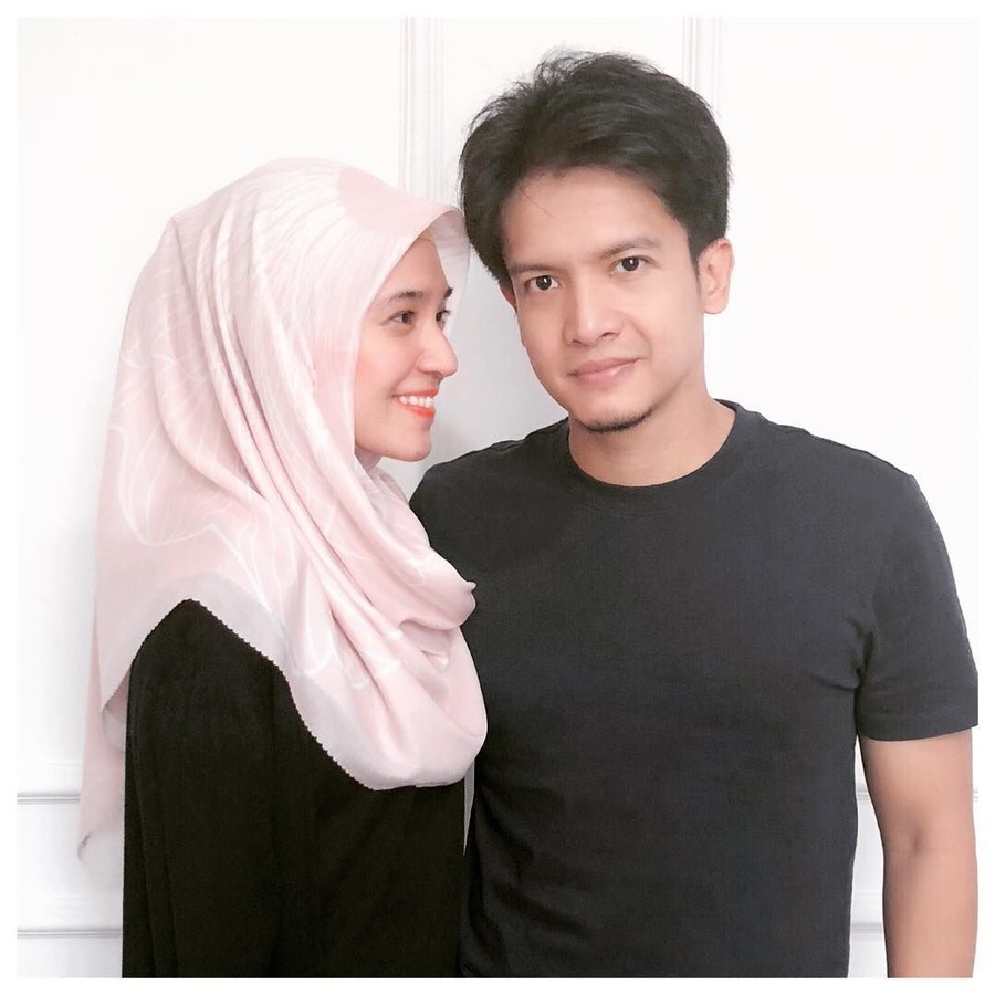Meski sudah lama Menikah, tujuh artis ini masih menantikan kehadiran sang buah hati dalam keluarganya.