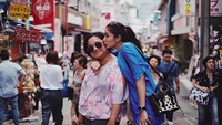 <p>Demi menjadi manajer bagi Mikha Tambayong, sang ibunda rela berhenti kerja. (Foto: Instagram/miktambayong)</p>