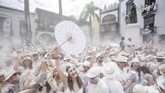 FOTO: Taburan Bedak Putihkan Festival Los Indianos Mempunyai sejarah panjang di abad ke-19, Festival Los Indianos dirayakan besar-besaran di Pulau La Palma sebagai bentuk keberhasilan mengubah nasib.