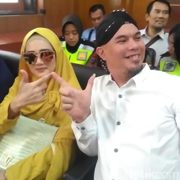 Apakah Kartini Versi Ahmad Dhani Adalah Mulan Jameela? Jawabannya...