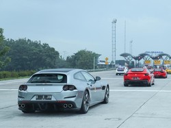 Pilihan Mobil Buat Orang Kaya Mudik, Land Rover sampai Ferrari!