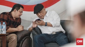 Ubedilah Badrun Bantah Hasto soal Kader Parpol: Keliru Besar