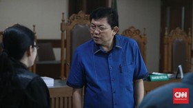 KPK Cegah Pengacara Lucas ke Luar Negeri Terkait Nurhadi
