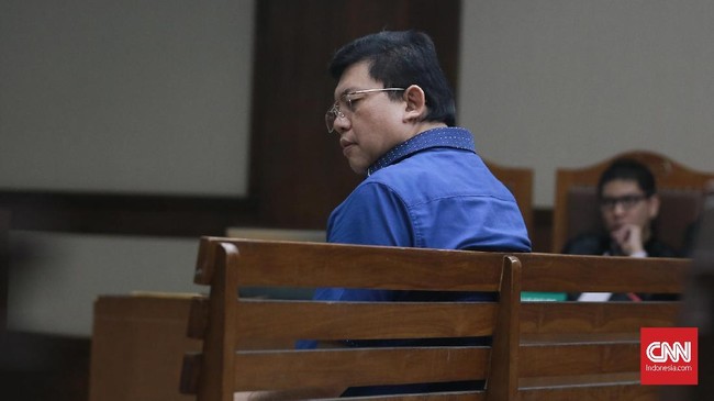 Usai putusan bebas MA bagi terdakwa kasus merintangi penyidikan Lucas, KPK melakukan eksekusi dengan mengeluarkannya dari lapas.