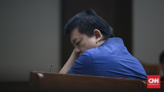 Vonis yang dijatuhkan Pengadilan Tinggi DKI Jakarta pada Lucas di tingkat banding mengecewakan jaksa KPK karena lebih rendah dari pegadilan tingkat pertama.