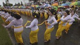 FOTO: Menyejahterakan Alam Sebelum Menyepi Upacara Tawur Agung Kesanga dilaksanakan umat Hindu di berbagai lokasi di Indonesia sebelum menyambut Hari Raya Nyepi Tahun Baru Saka 1941.