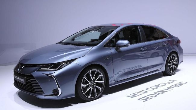 Bedah Fitur Baru di Toyota Corolla Altis