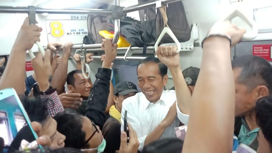 Berikut rekam jejak politik calon presiden 2019-2024, Joko Widodo.