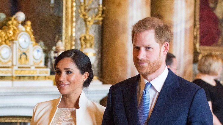 Setelah menunggu persiapan dan renovasi kediaman barunya, akhirnya Harry dan Meghan resmi pindah rumah.