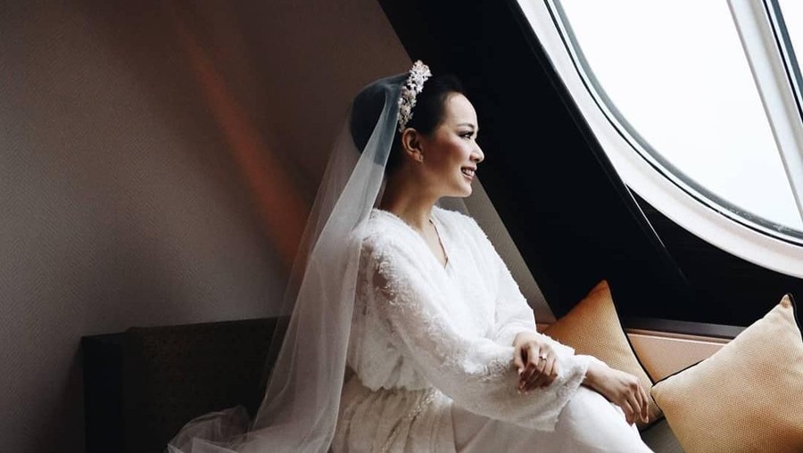 Yuanita Christiani dan Indra Wiguna Resmi menikah pada Kamis (7/3). Ada beberpaa fakta menarik lho di balik pernikahan mereka. Apa saja ya?.