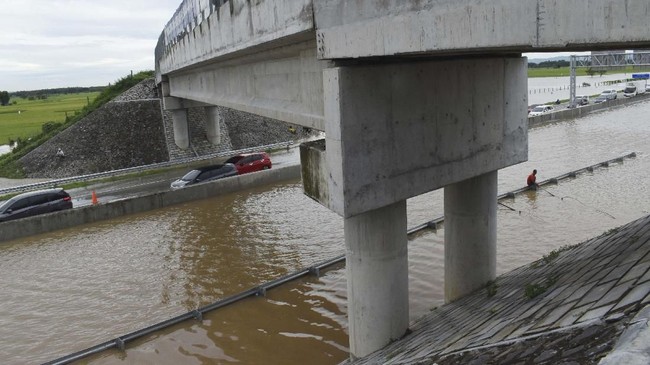 FOTO : Status Darurat Bencana Banjir Madiun