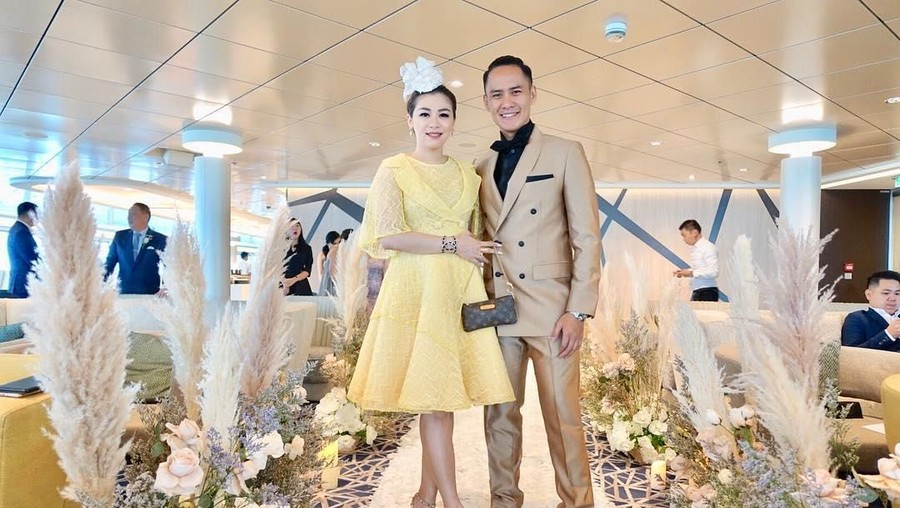 Deretan Artis Dalam Daftar Tamu Undangan Yuanita Christiani dan Indra Wiguna Resmi menikah pada Kamis (7/3). Ada beberpaa fakta menarik lho di balik pernikahan mereka. Apa saja ya?.