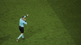 Kejadian Unik, Wasit Cetak Gol di Liga Belanda