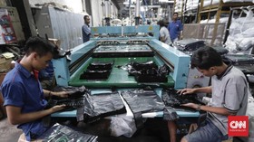 4,33 Juta Karyawan Masih Kerja di Tengah PSBB Akibat Corona