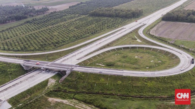 Pembangunan infrastruktur jalan tol memberi jalan bagi mobil berpenggerak roda depan muncul lebih banyak di Indonesia.