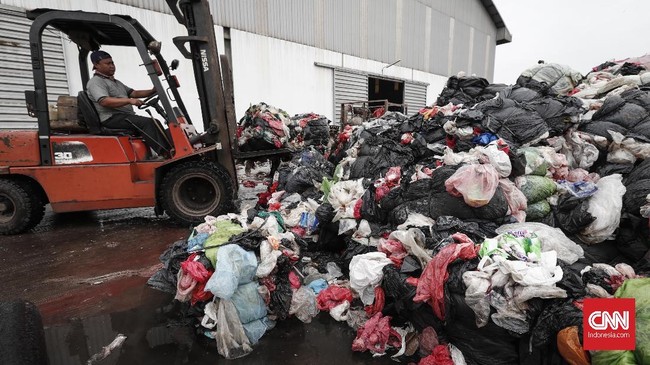 Gringgo, aplikasi untuk mendeteksi berbagai jenis sampah dengan menggunakan kecerdasan buatan.