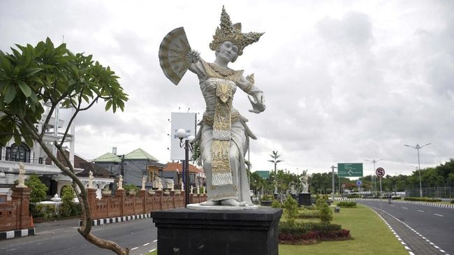 Pemerintah Berencana Mengirim 25 Persen ASN Work From Bali Pemerintah rencananya akan mengirim 25 persen ASN di tujuh kementerian/lembaga di bawah Kemenko marves untuk bekerja dari Bali atau work from Bali.