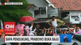 Sapa Pendukung, Prabowo Buka Baju