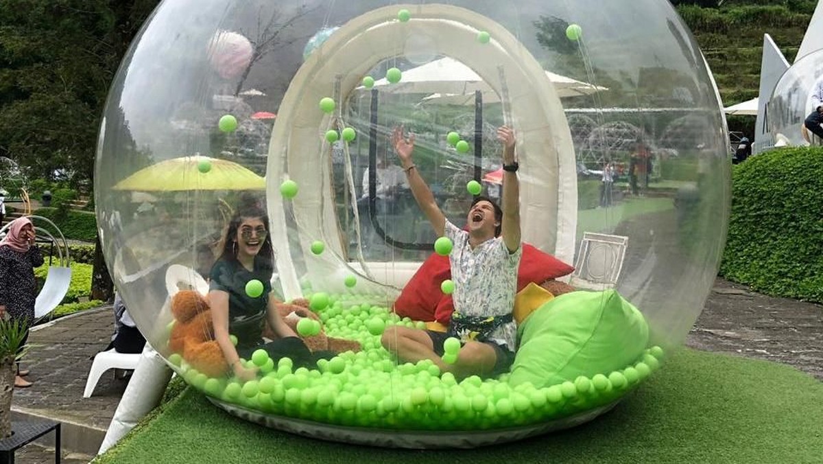 Mengintip keseruan Stuart Collin dan Agatha Valerie quality time di Semarang dan Salatiga dalam program Celebrity on Vacation&period; 