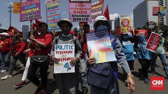 FOTO: Dunia Rayakan Hari Perempuan Internasional