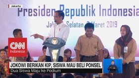 Jokowi Berikan KIP, Siswa Mau Beli Ponsel