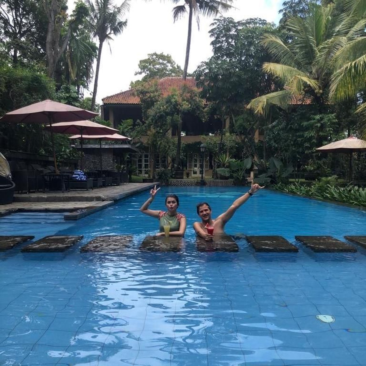 Mengintip keseruan Stuart Collin dan Agatha Valerie quality time di Semarang dan Salatiga dalam program Celebrity on Vacation&period; 
