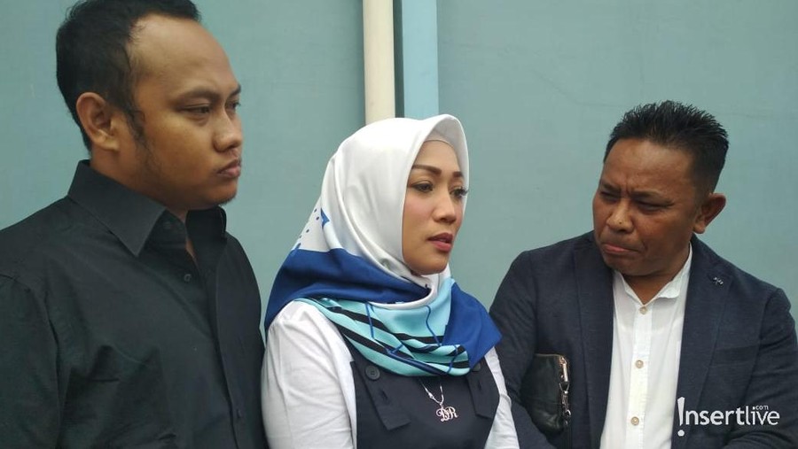Mantan istri Sandy Tumiwa, Diana Lambon, ceritakan alasan Sandy Tumiwa pakai narkoba. Berikut infonya.