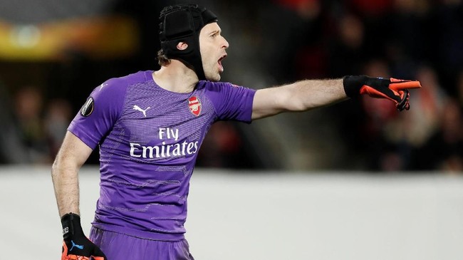 Petr Cech memutuskan kembali ke Chelsea setelah tinggalkan Arsenal dan akan memegang peran penting di The Blues.