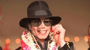 Hasil Autopsi Terungkap, Michael Jackson Pernah Sulam Alis dan Bibir