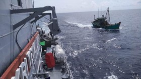 Adu Cepat, Hiu Macan 01 Bekuk Dua Kapal Vietnam di Natuna