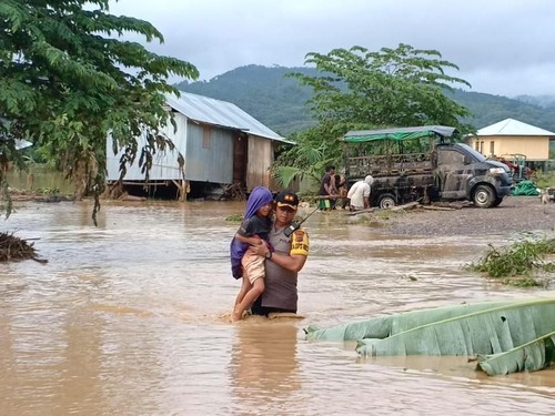 Update Banjir NTT: 5 Orang Meninggal, 3 Warga Hilang
