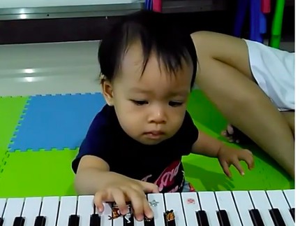 4 Tips Kembangkan Bakat Anak di Bidang Musik