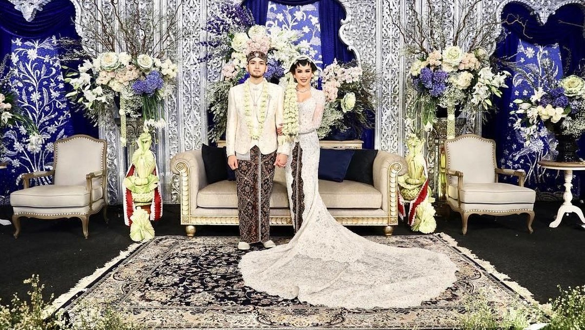 Mengintip kemeriahan pernikahan putra bungsu Bambang Trihadmodjo dan Hamilah&comma; Bambang Aditya Trihatmanto&comma; yang baru saja menikahi Kezia Toemion&period;