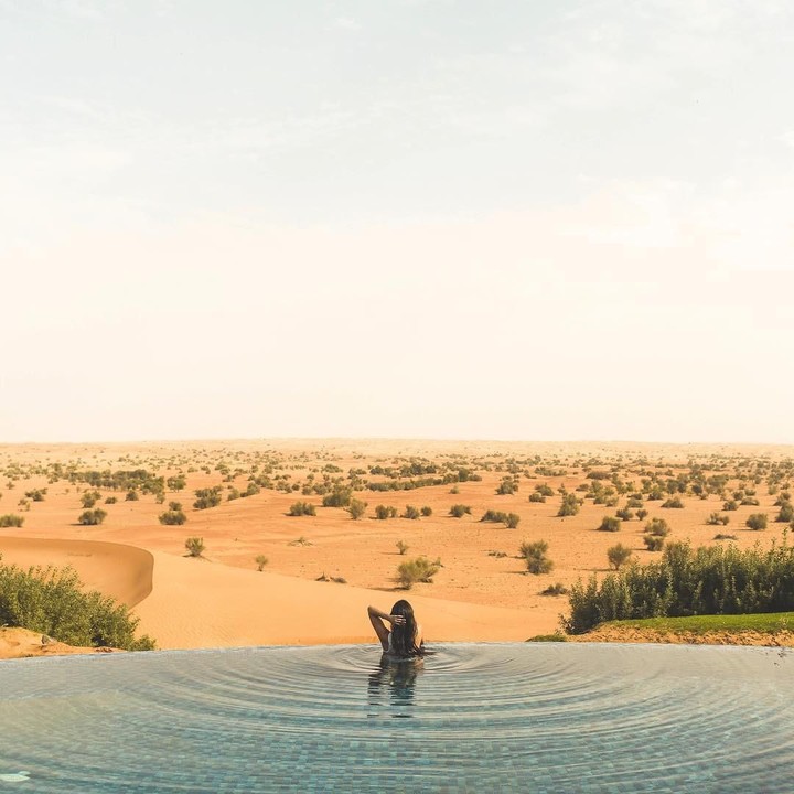 <p>Anisha memiliki hobi traveling, Bun. Ia kerap posting foto liburan keliling dunia di Instagram pribadinya. (Foto: Istimewa)</p>