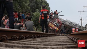 Masinis KRL Anjlok Tak Sadarkan Diri Saat Dilarikan ke RS
