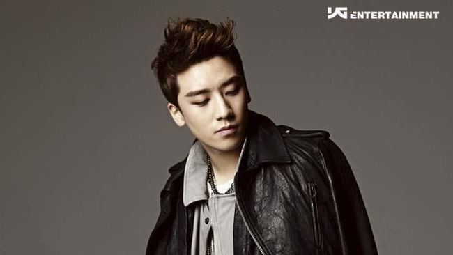 Seungri resmi mulai menjalani wamil pada Senin (9/3). Sebelum tersandung kasus Burning Sun, ia dijadwalkan wamil pada Maret 2019 lalu.